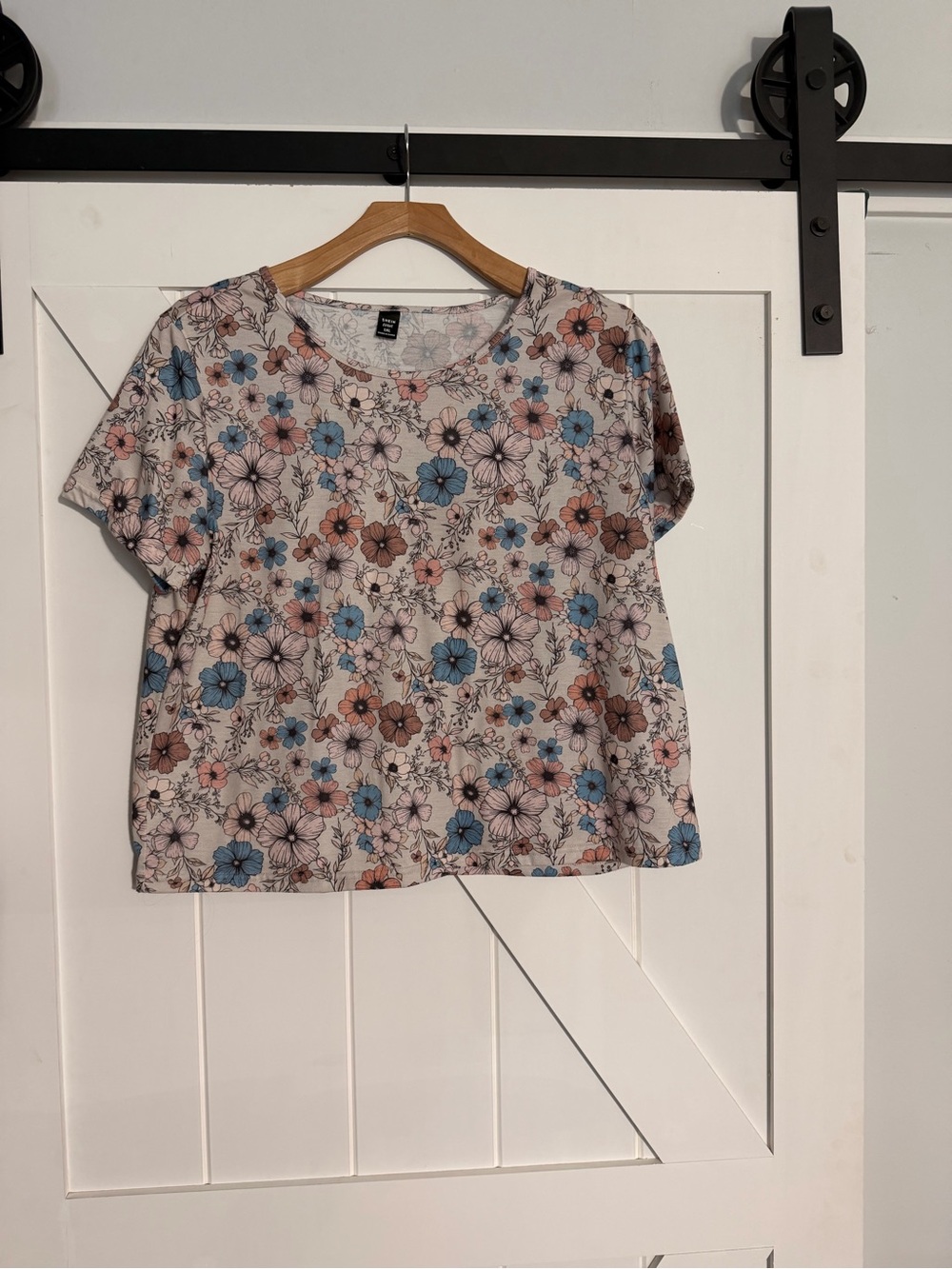 SHEIN Cream Floral Short Sleeve Tee with Blue and Pink Flowers